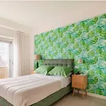 Donna Lucia 4* Neapel