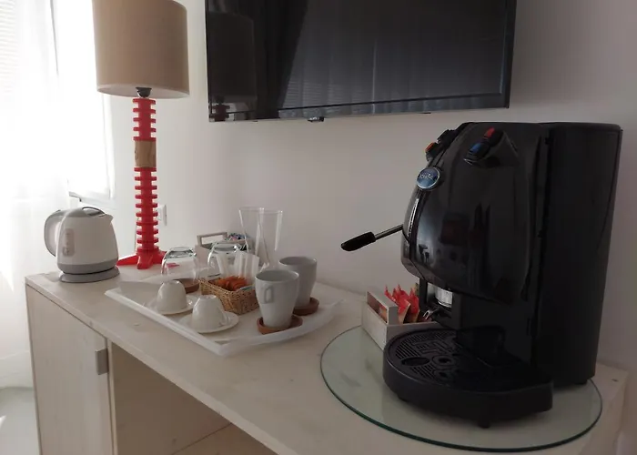 Donna Lucia 4* Neapel