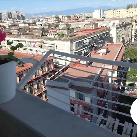 Donna Lucia Oda ve Kahvaltı Napoli