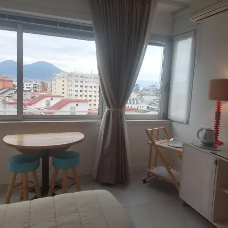 Donna Lucia 4* Napels